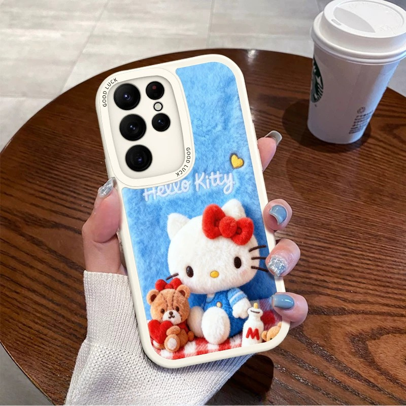 Sevimli Kedi Telefon Kılıfı – Kawaii Peluş Tasarım